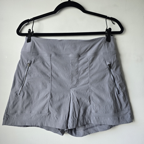Athleta Women's Gray Shorts 6 - Picture 7 of 13
